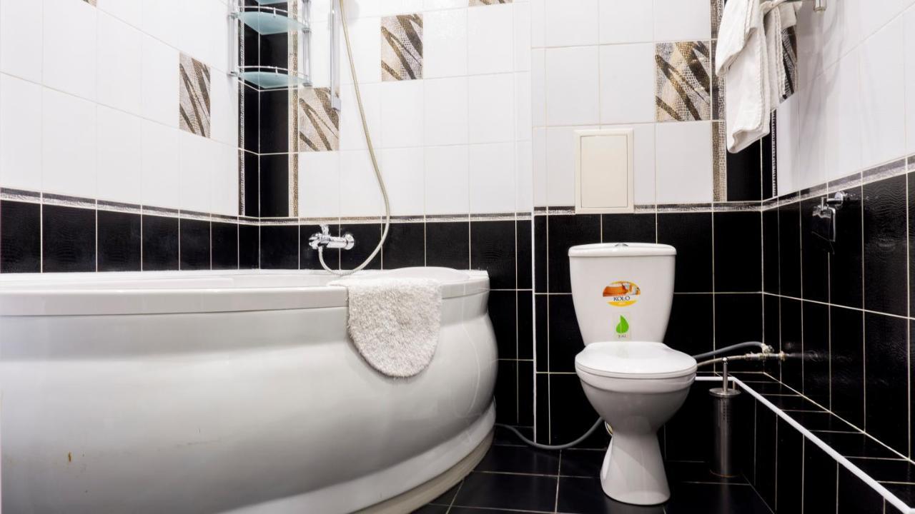 Big Studio Apartment Near River Mall Kiev Dış mekan fotoğraf