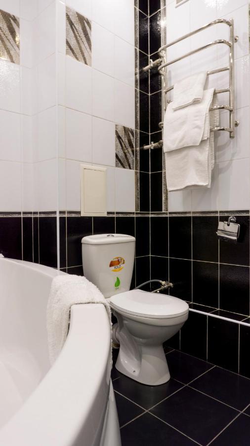 Big Studio Apartment Near River Mall Kiev Dış mekan fotoğraf